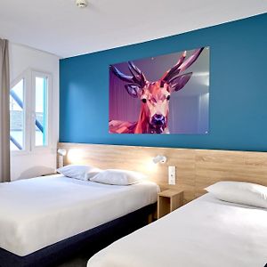 Triple Room 1 Simple Bed 1 Double Bed Wifi Air-Co Shower